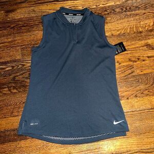 New Nike Golf Top